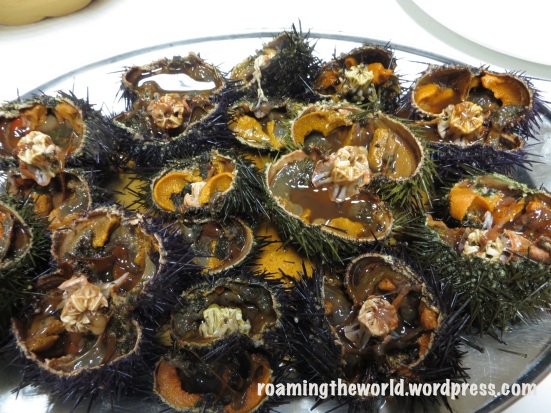 A platter of Oricios, sea urchins